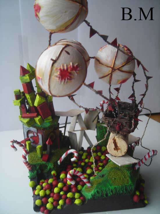 montgolfiere polystyrene extrud&eacute; decor & diorama